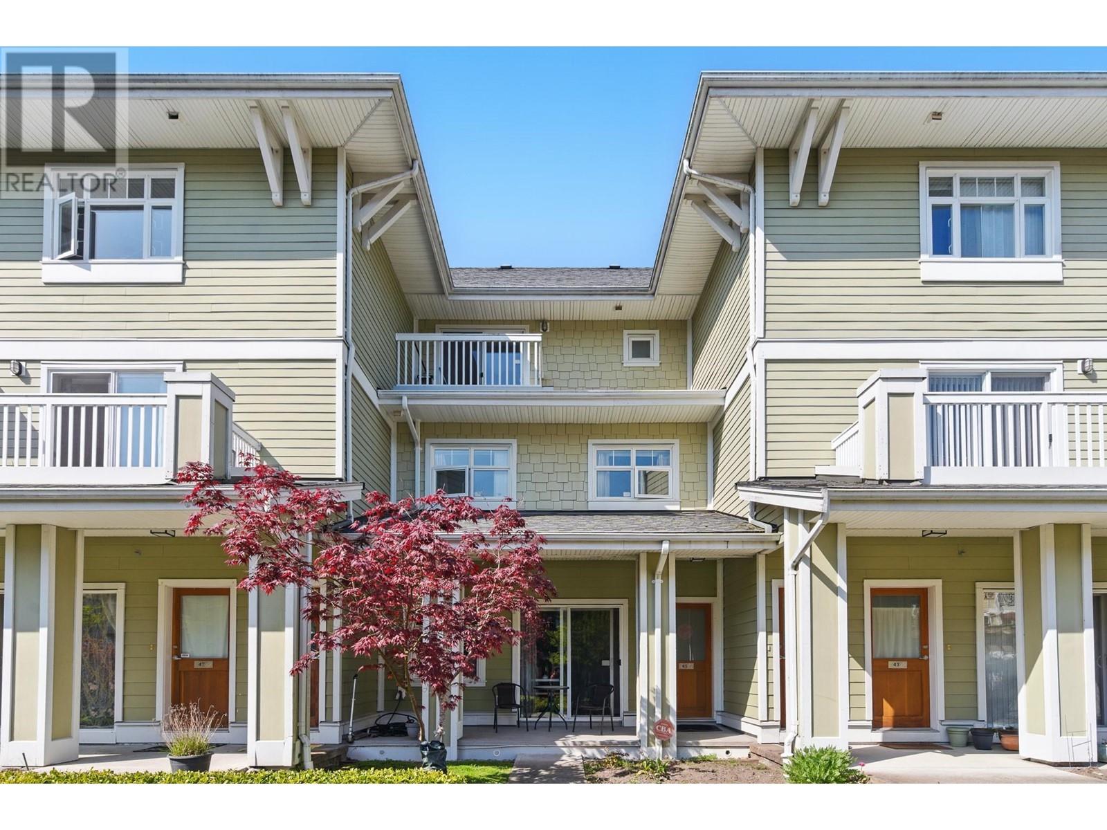 Photo 1 of 45 7388 Macpherson Avenue, Burnaby BC