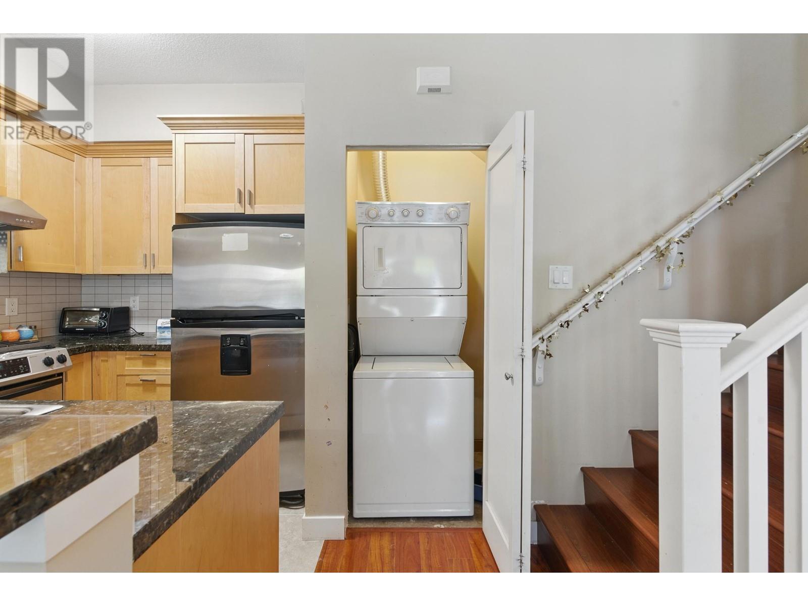 Photo 16 of 45 7388 Macpherson Avenue, Burnaby BC