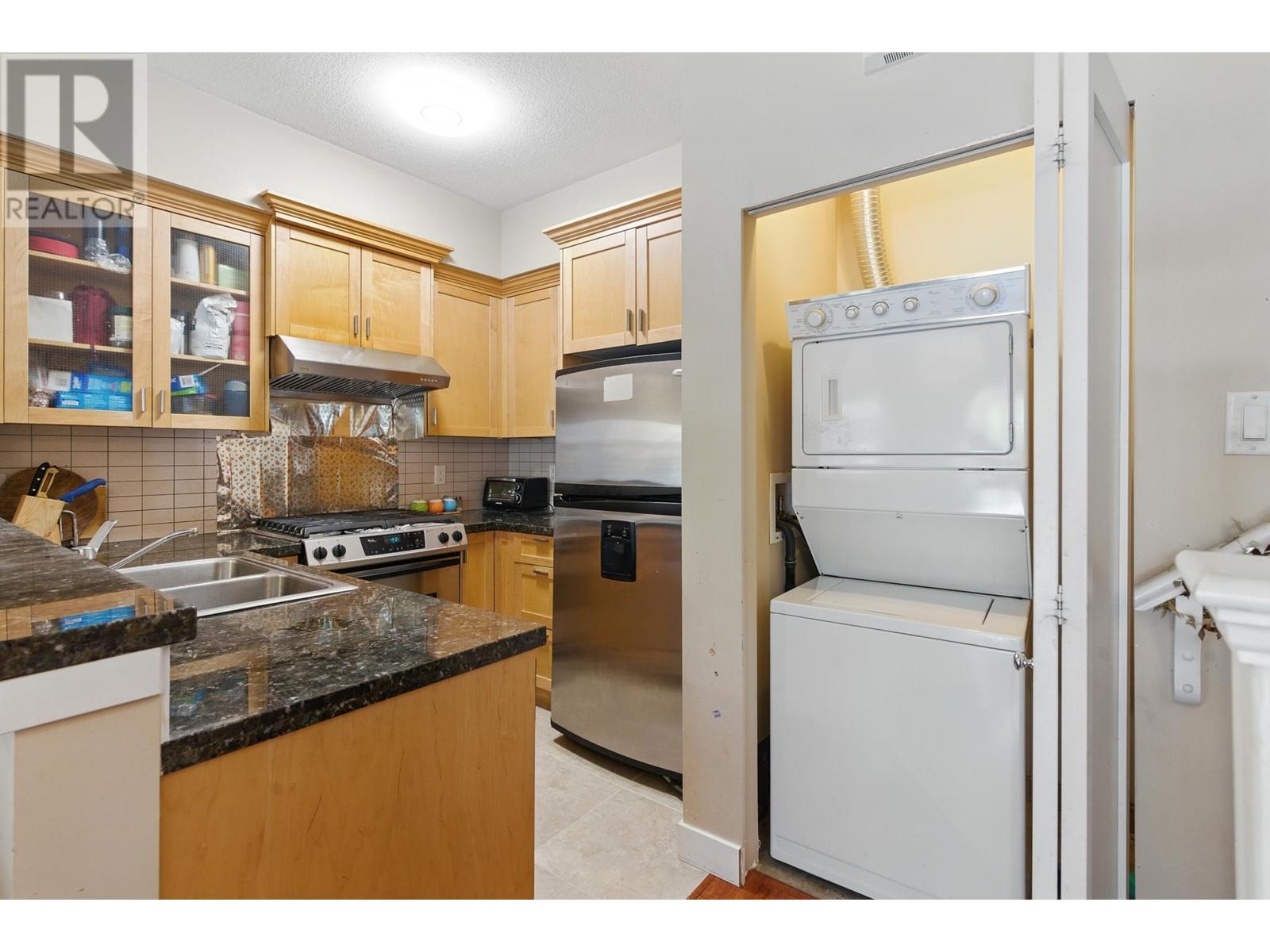 Photo 17 of 45 7388 Macpherson Avenue, Burnaby BC