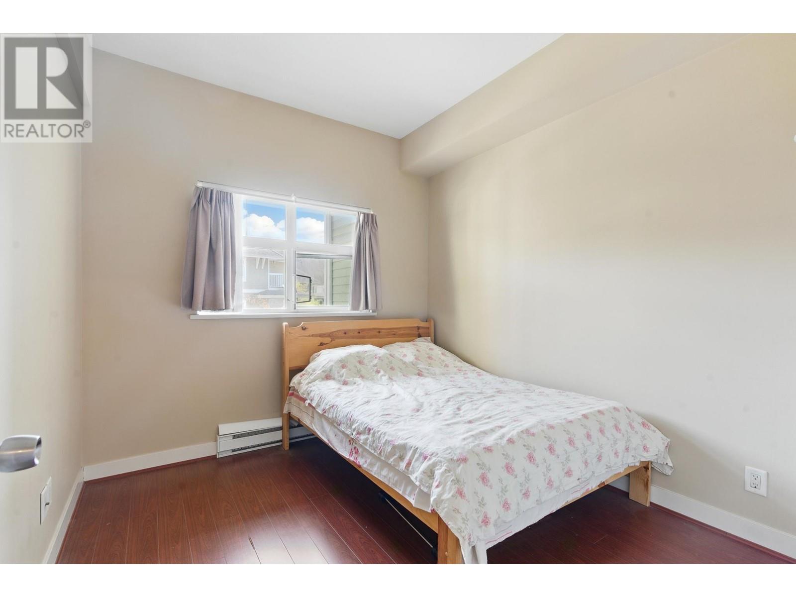 Photo 21 of 45 7388 Macpherson Avenue, Burnaby BC