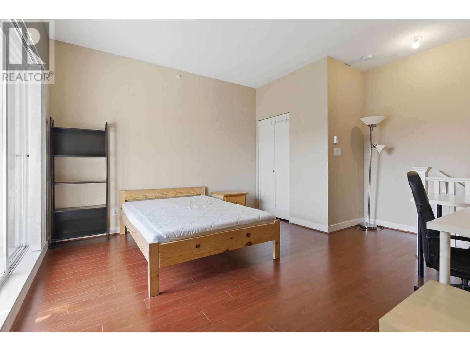 Photo 24 of 45 7388 Macpherson Avenue, Burnaby BC