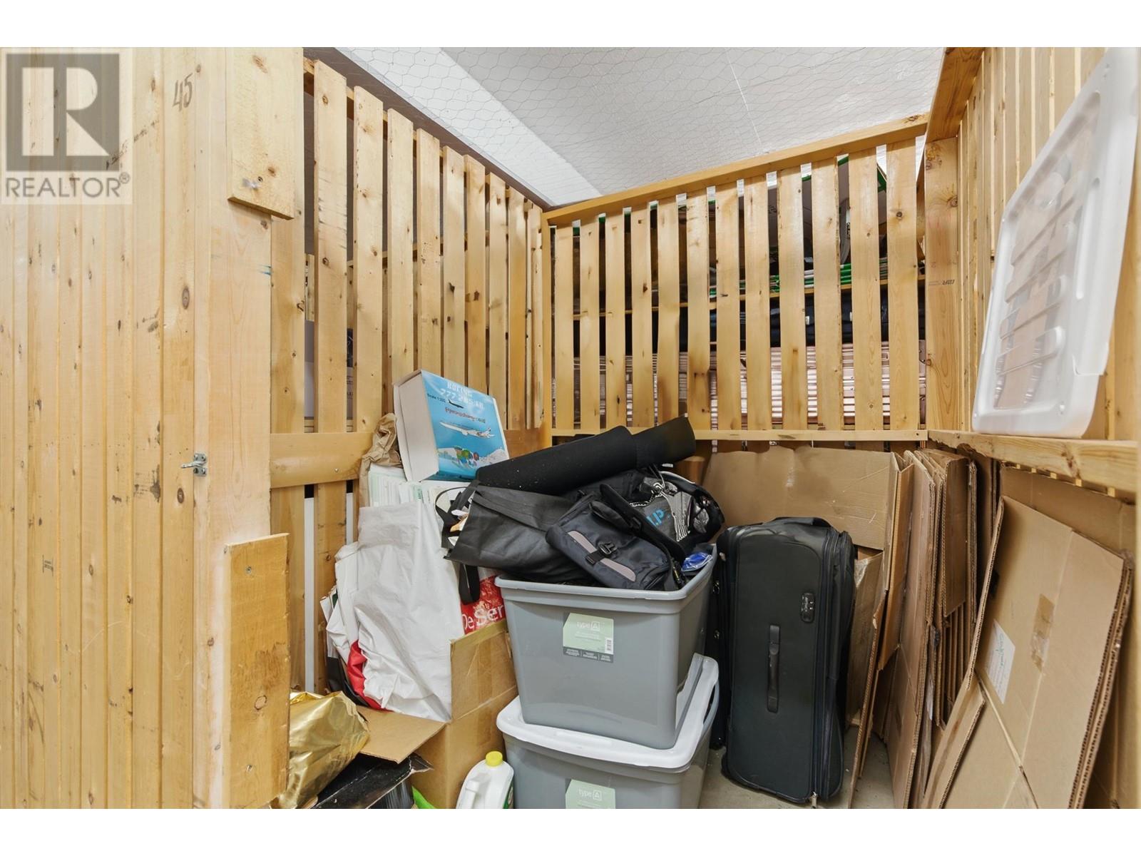 Photo 31 of 45 7388 Macpherson Avenue, Burnaby BC