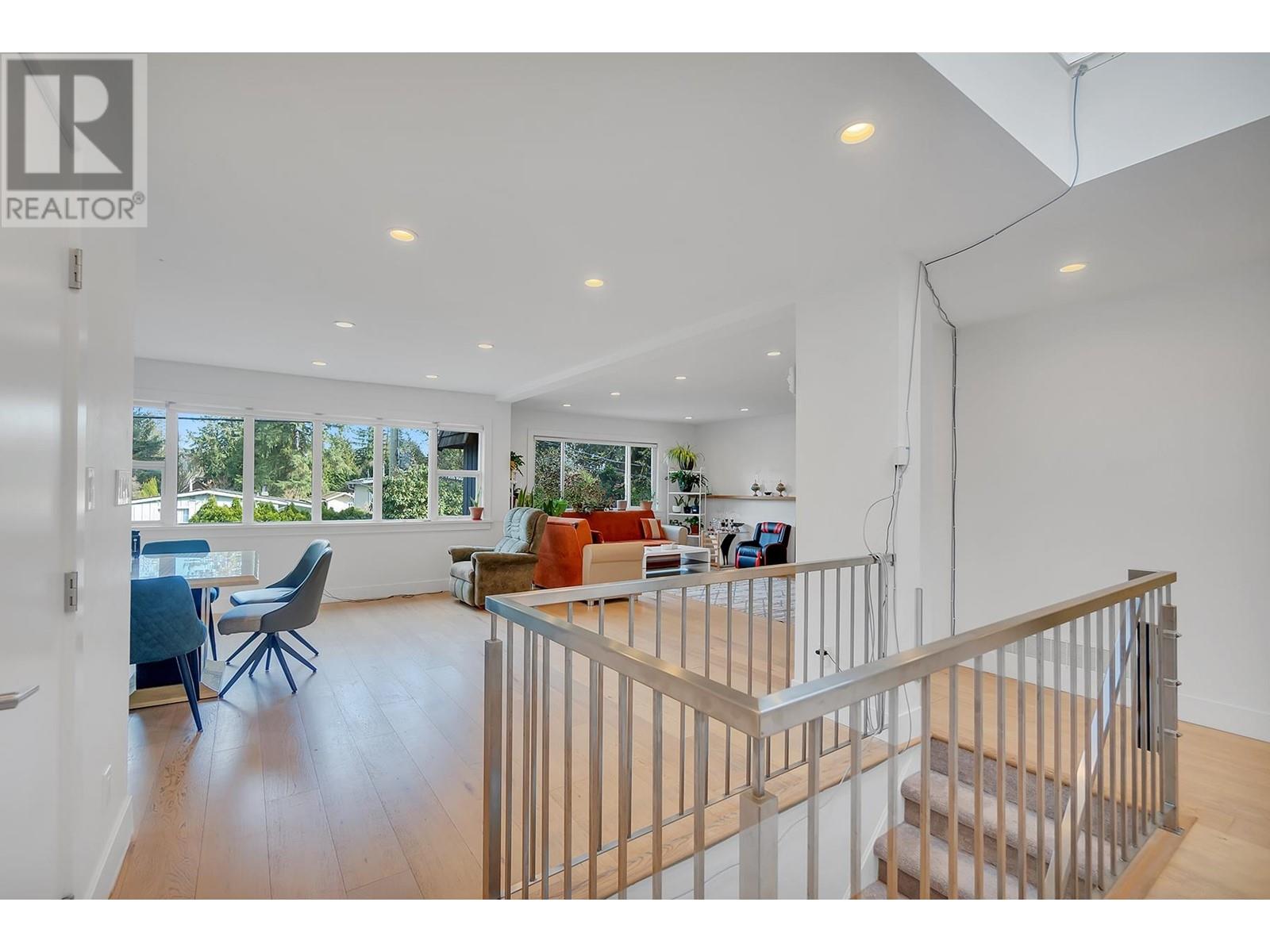 2505 WILLIAM AVENUE, North Vancouver
