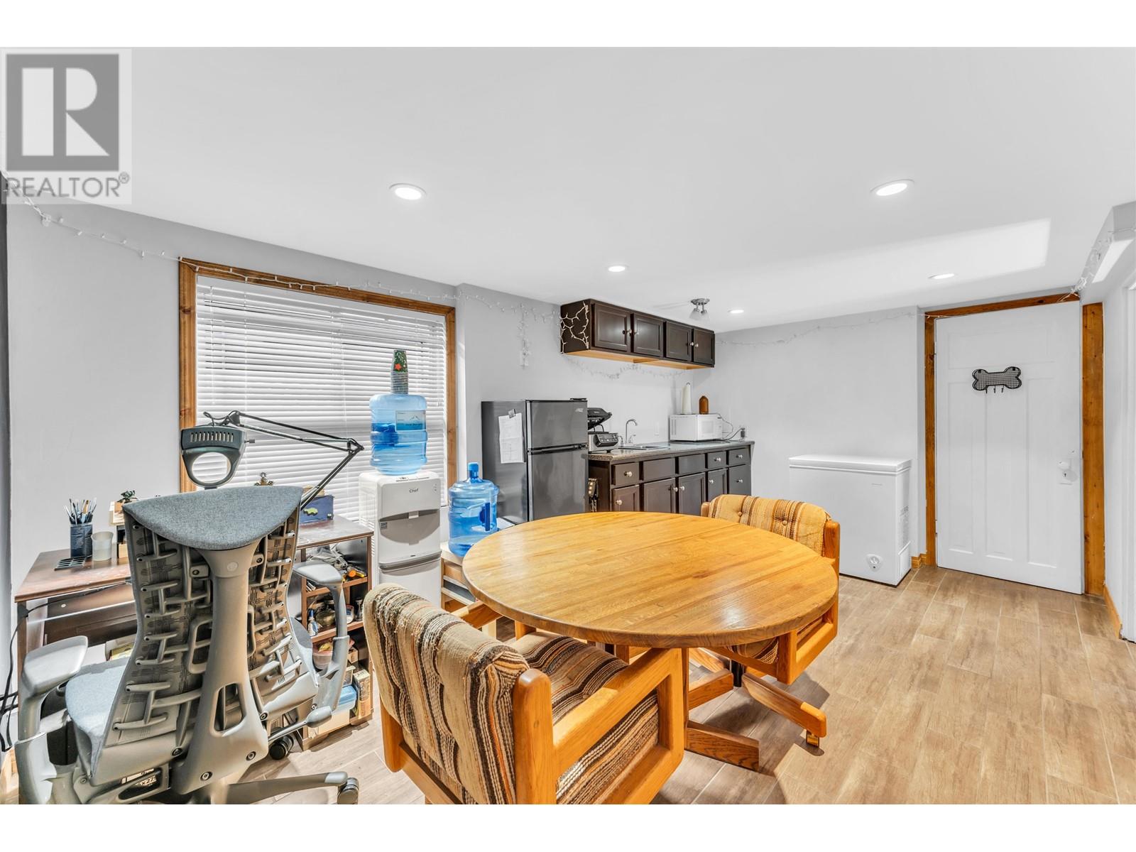 4160 ST. CATHERINES STREET, Vancouver
