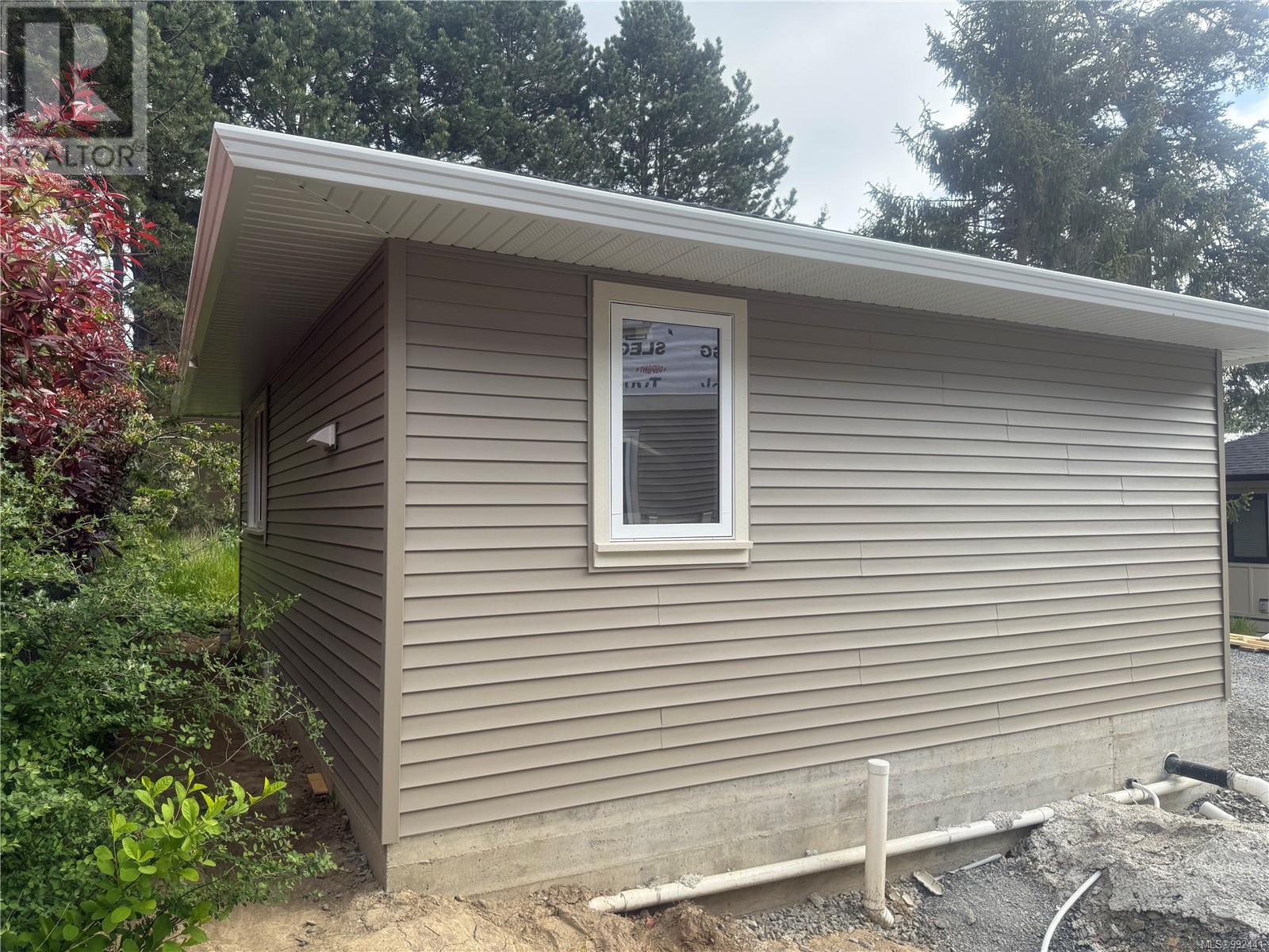 Unit 3 568 Kay Street, Saanich
