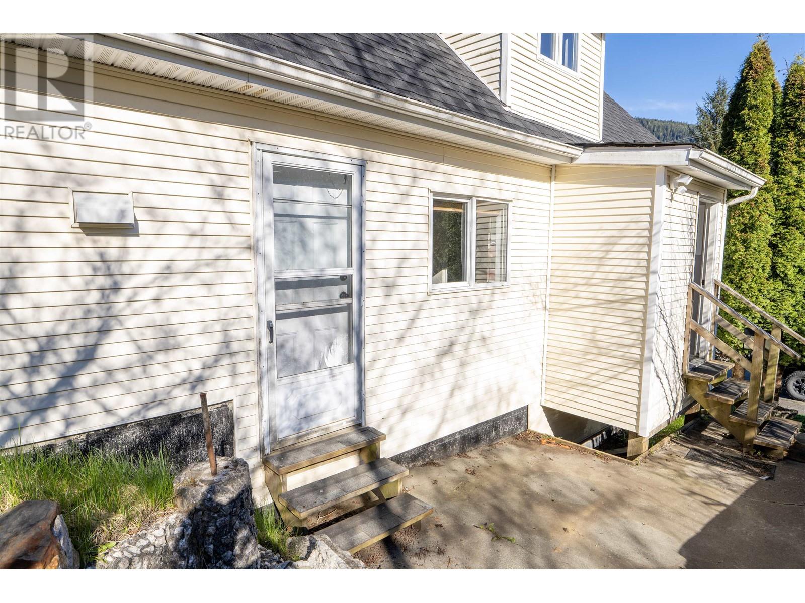344 W 8TH AVENUE, Prince Rupert
