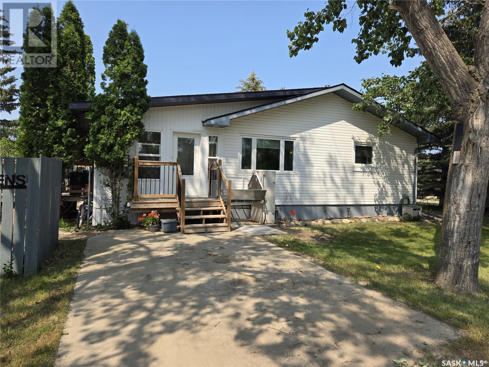 Photo 34 of 314 Milden Street, Conquest SK