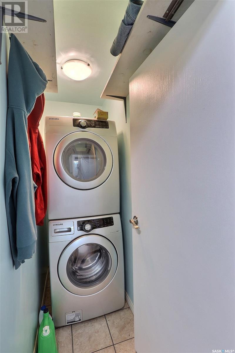 Photo 8 of 835 7th Street E, Prince Albert SK