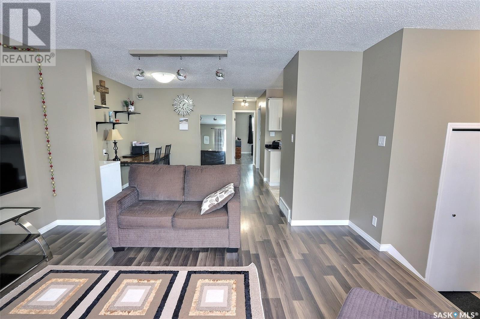 Photo 3 of 835 7th Street E, Prince Albert SK
