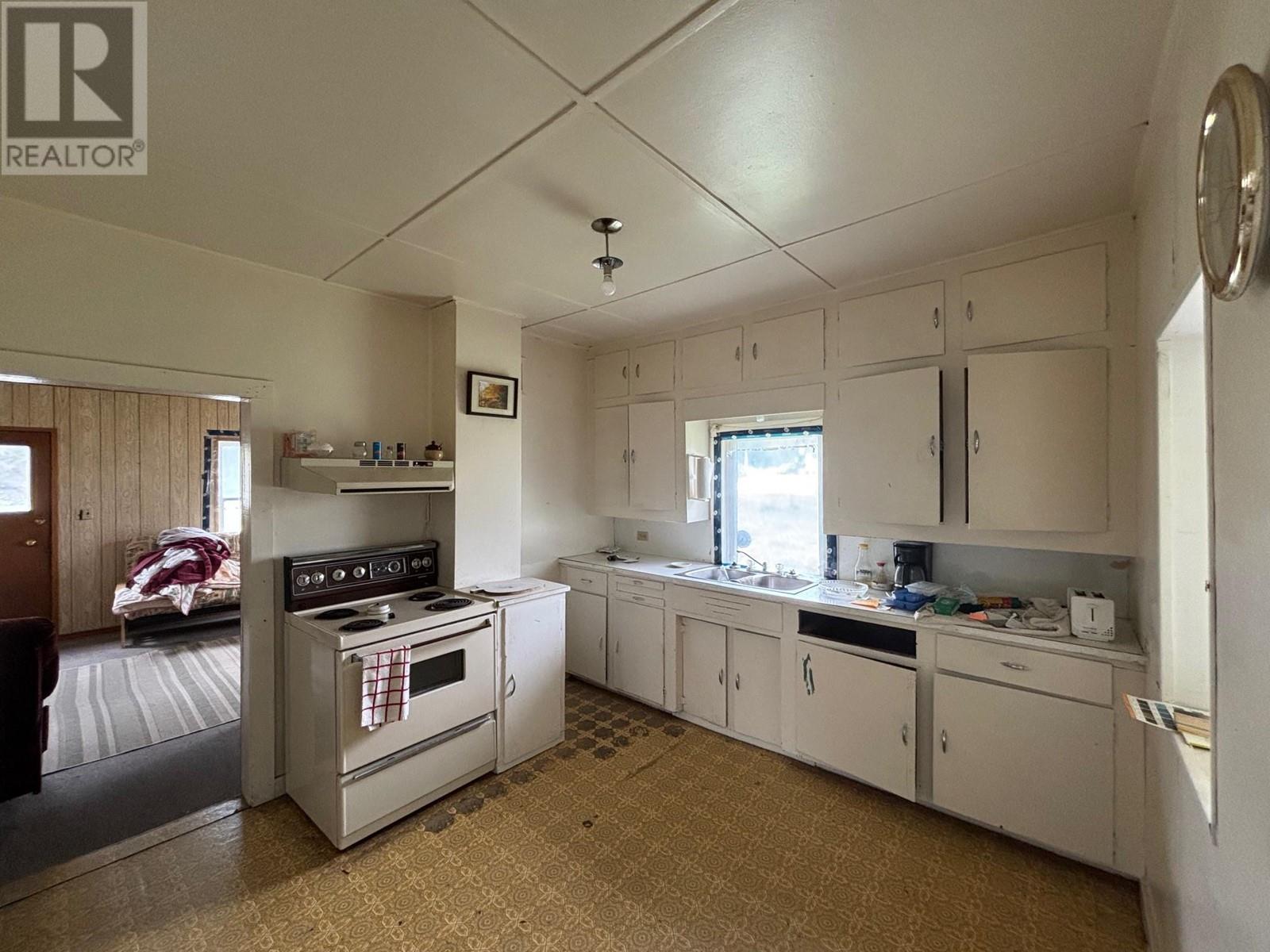 4123 Highway 3 Highway, Rock Creek