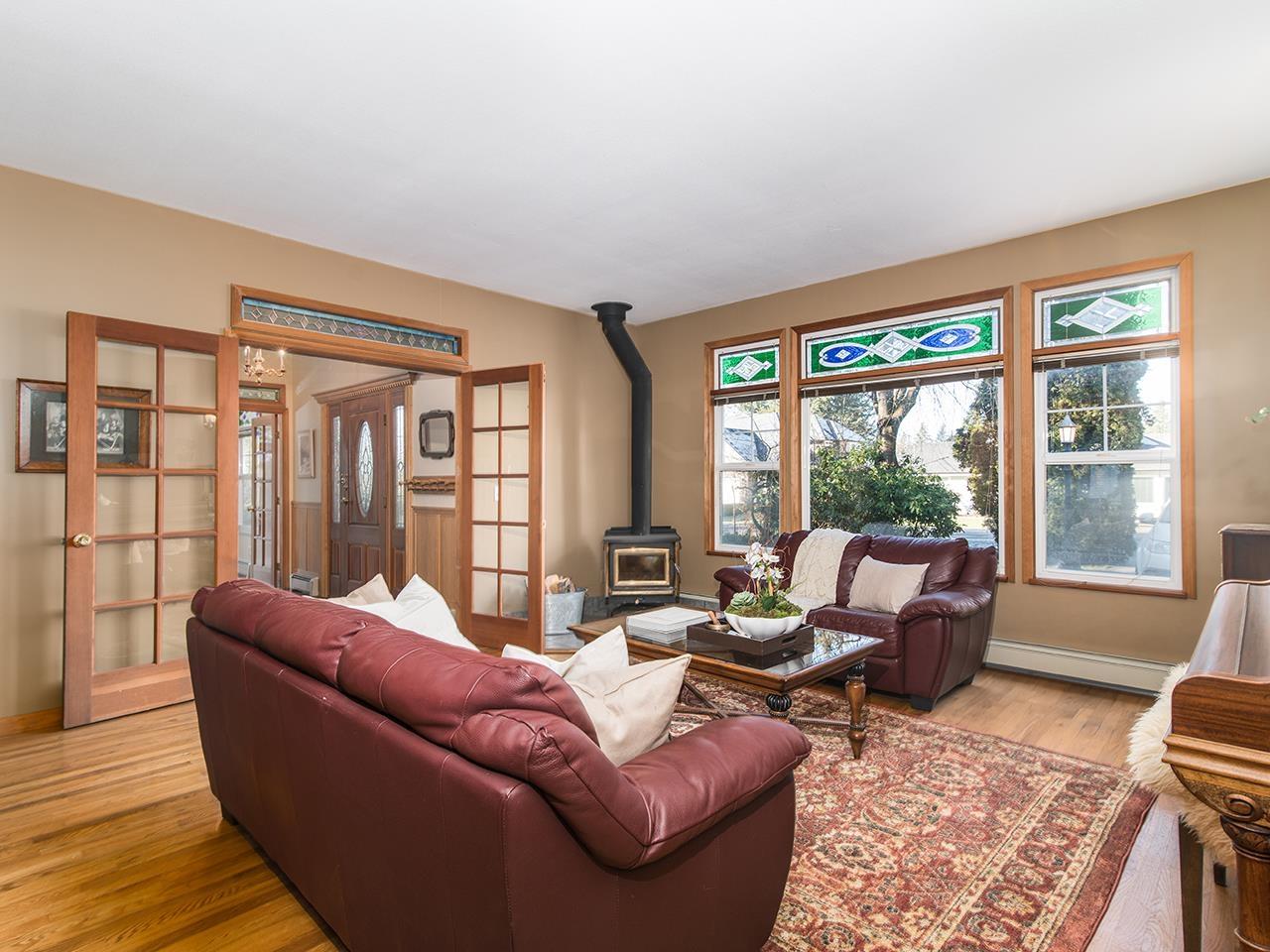 Photo 5 of 8904 Nash Street, Langley BC