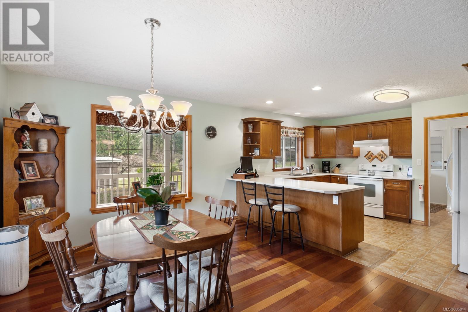 1535 Baikie Rd, Denman Island