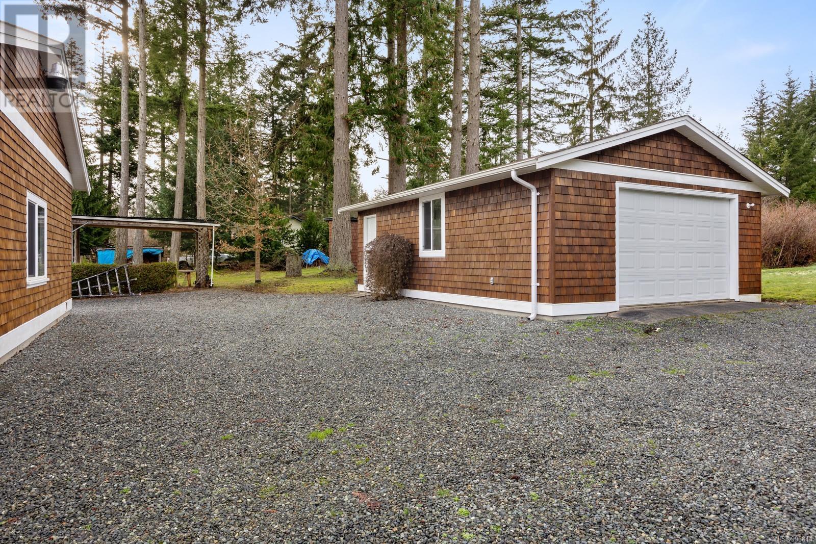 1535 Baikie Rd, Denman Island