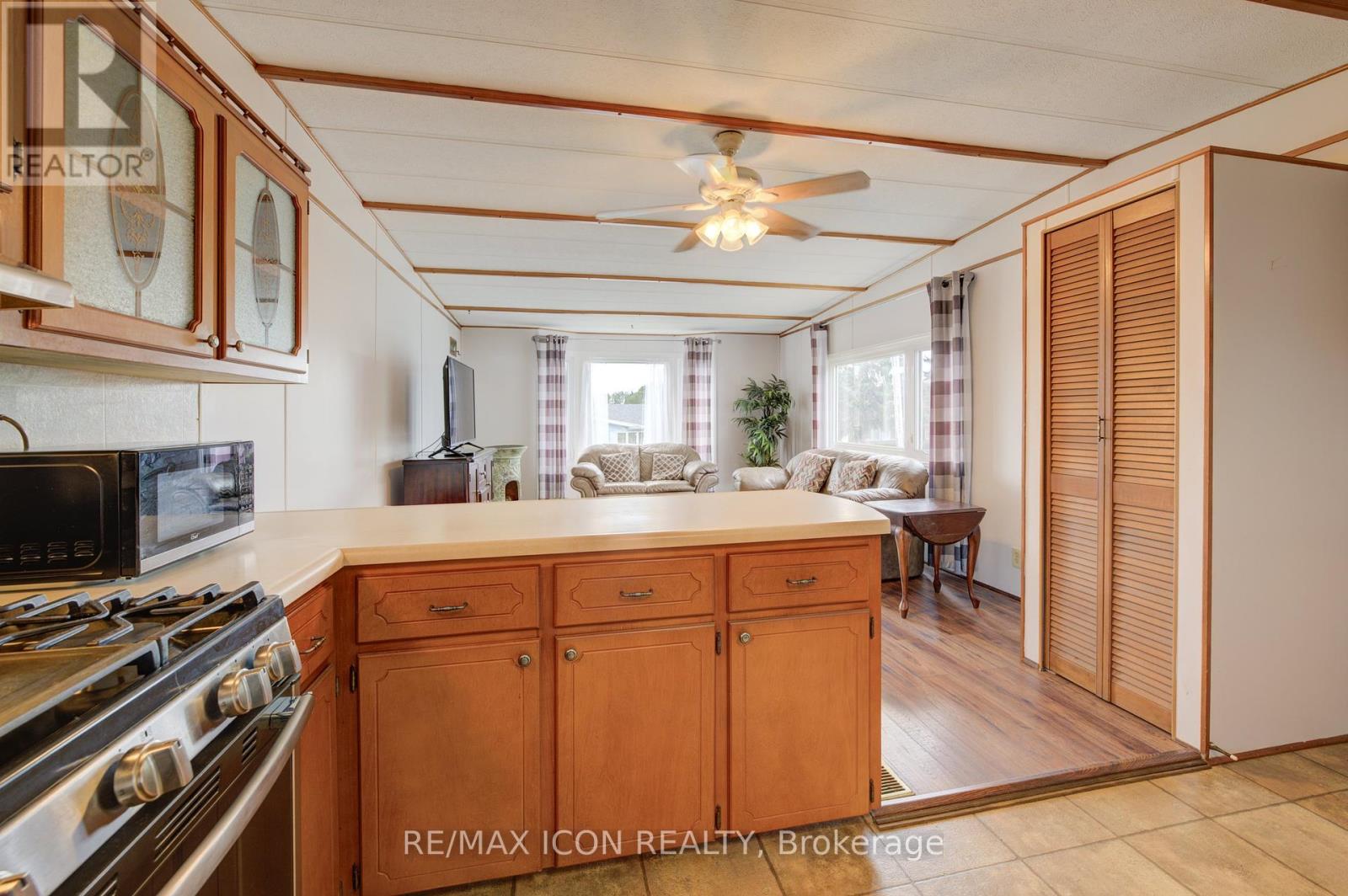 Photo 10 of 25 Grand Vista Crescent, Wellington North ON
