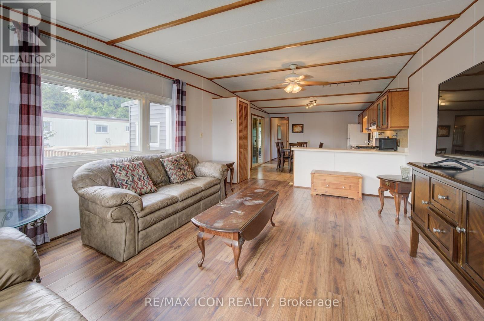 Photo 12 of 25 Grand Vista Crescent, Wellington North ON