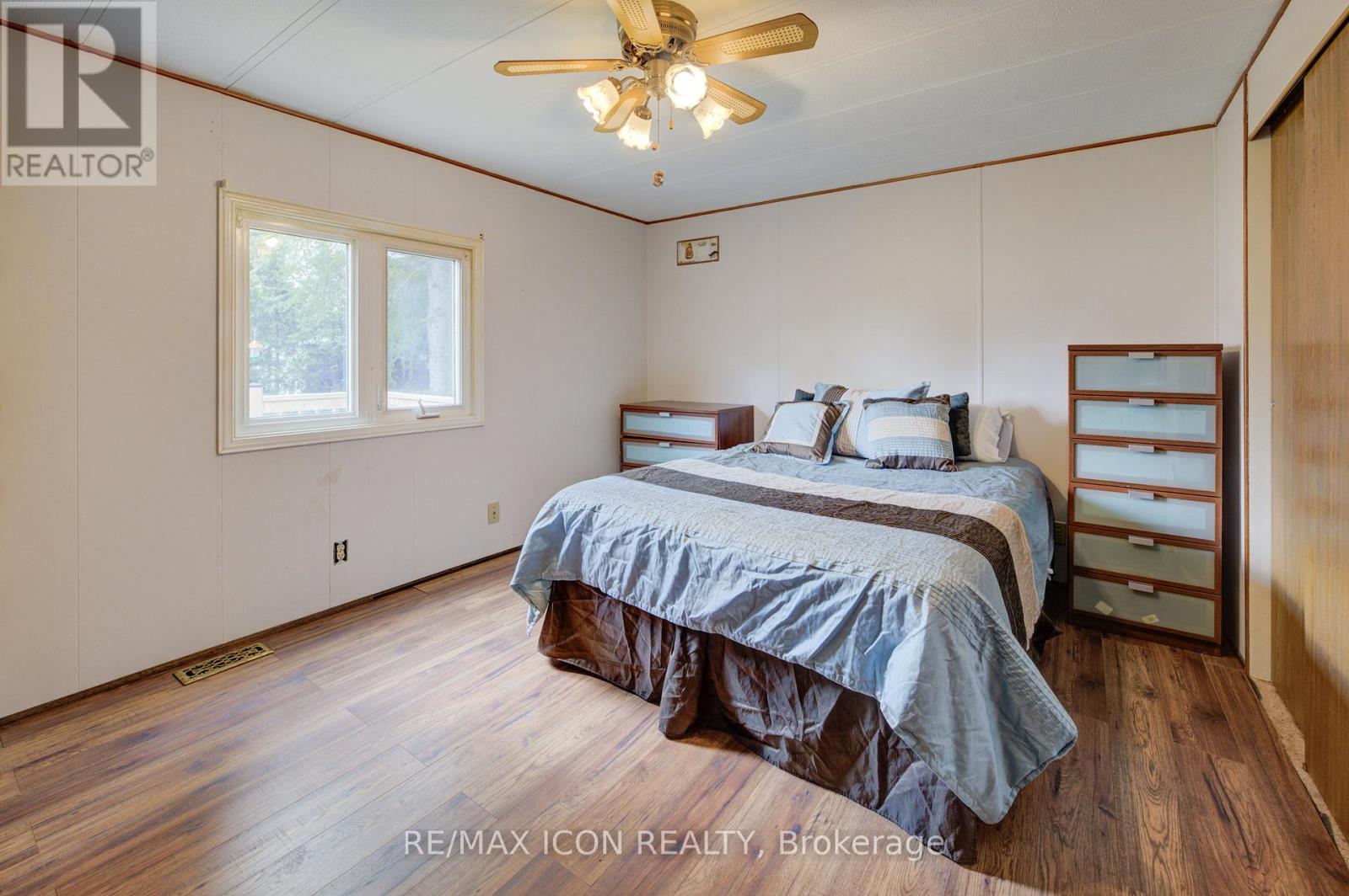 Photo 23 of 25 Grand Vista Crescent, Wellington North ON