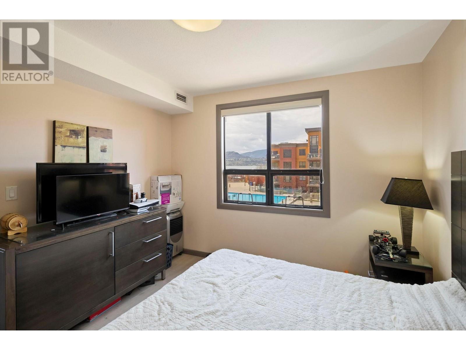 #543 654 COOK ROAD - Image 14