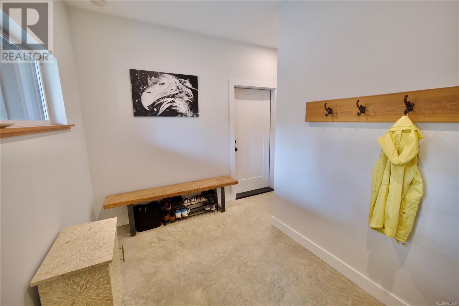 623 Yew Wood Rd, Tofino