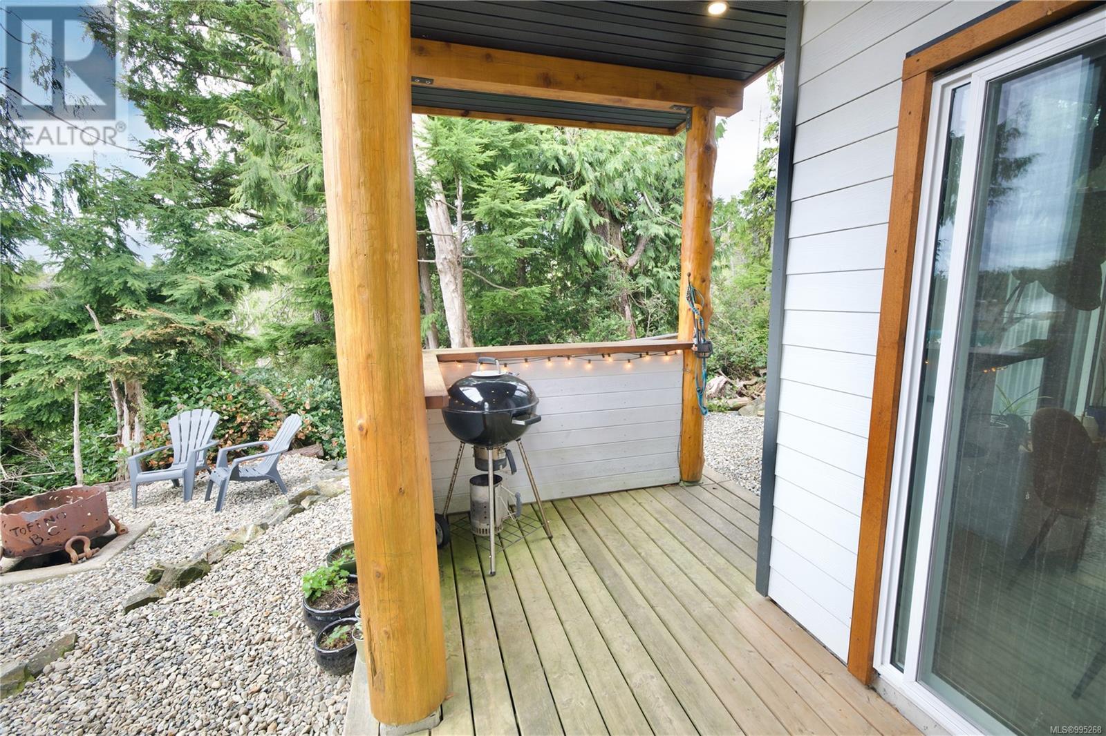 623 Yew Wood Rd, Tofino