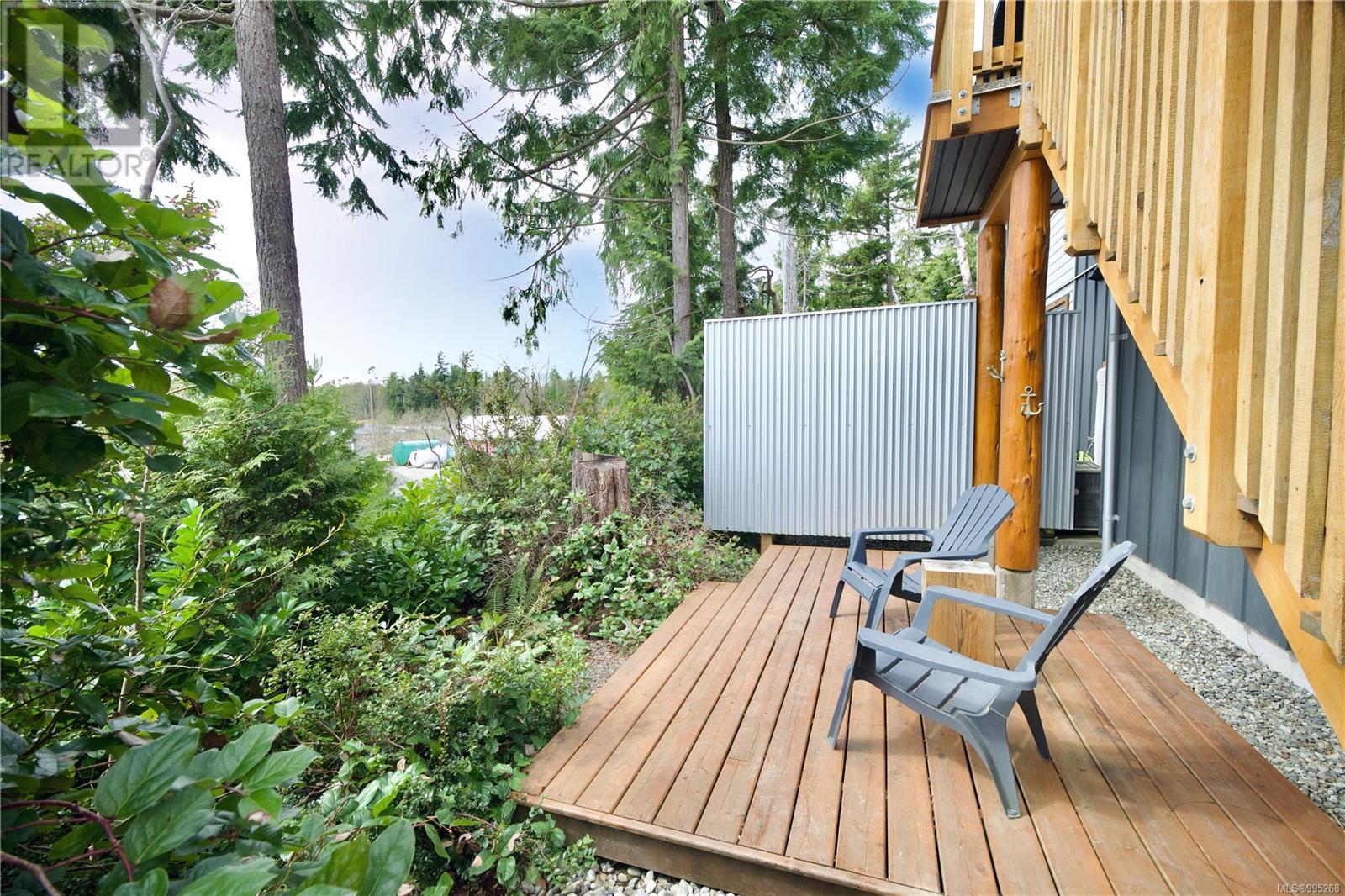 623 Yew Wood Rd, Tofino