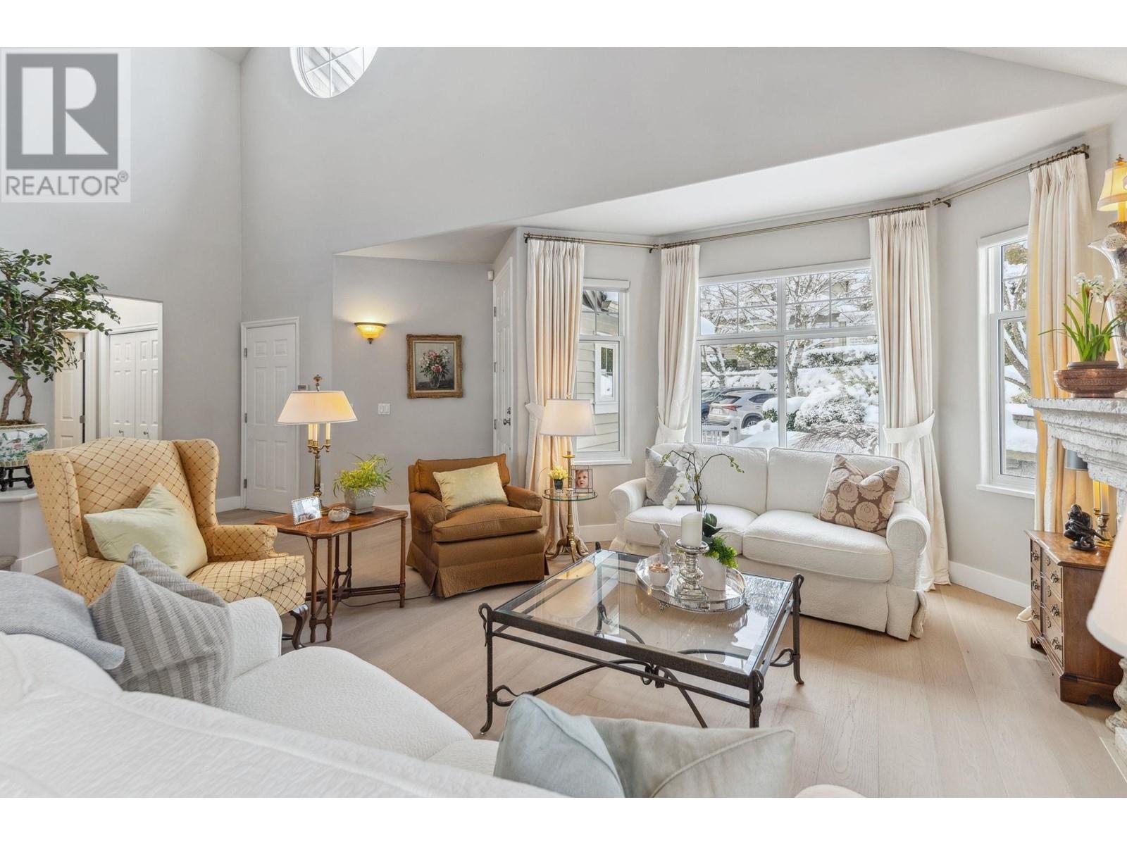 1 5110 ALDERFEILD PLACE, West Vancouver