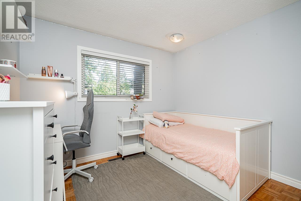 101 COLLEGE PARK WAY, Port Moody