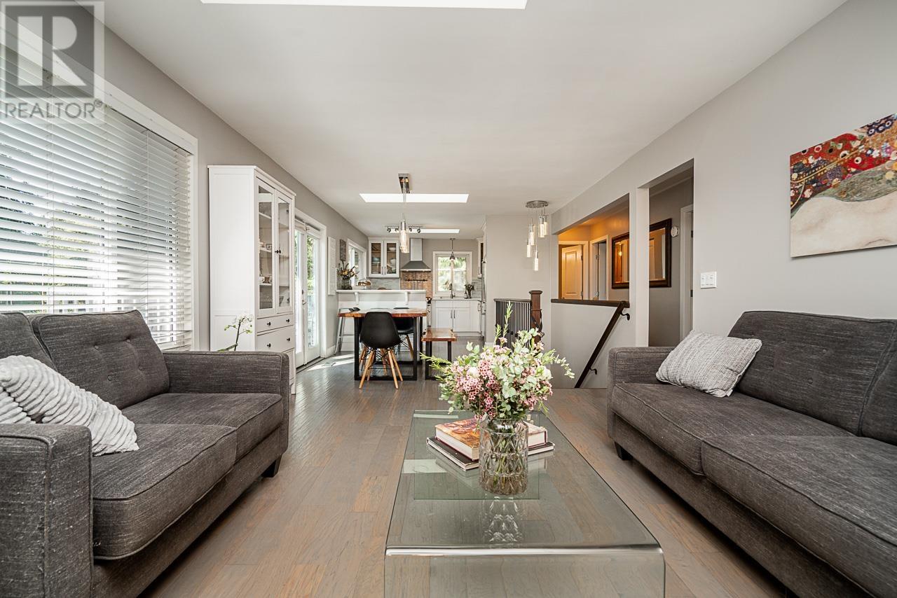 101 COLLEGE PARK WAY, Port Moody real estate listing R2995292