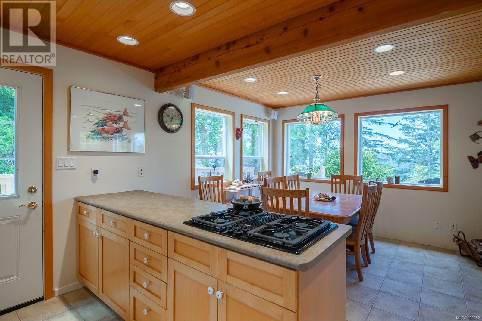100 Mathers Lane, Bamfield