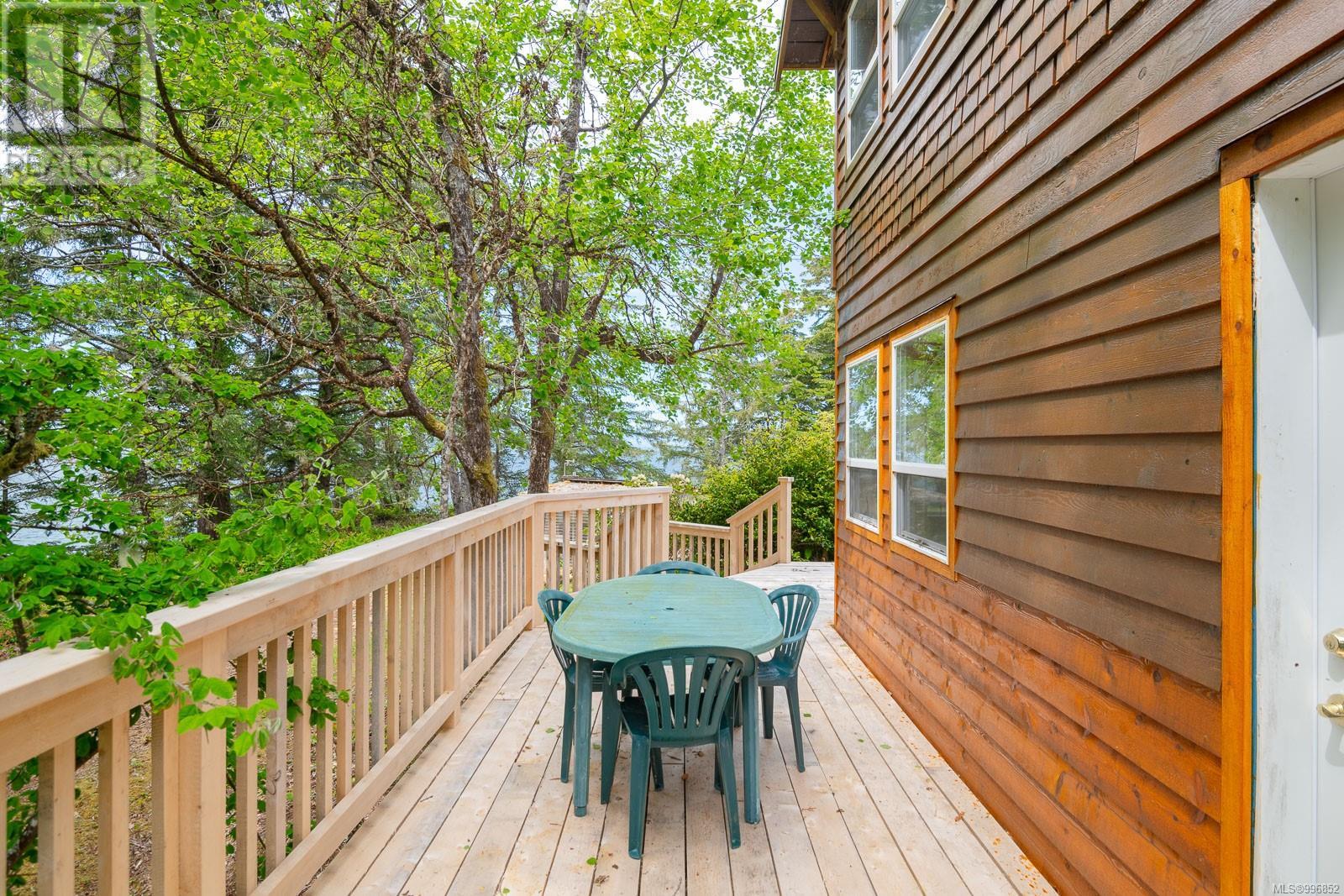 100 Mathers Lane, Bamfield