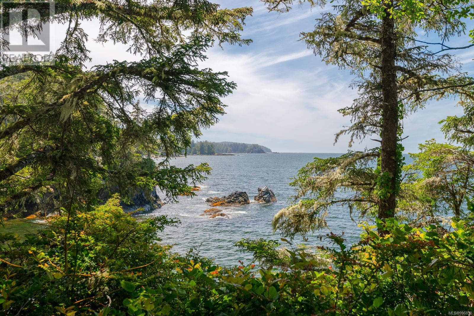 100 Mathers Lane, Bamfield