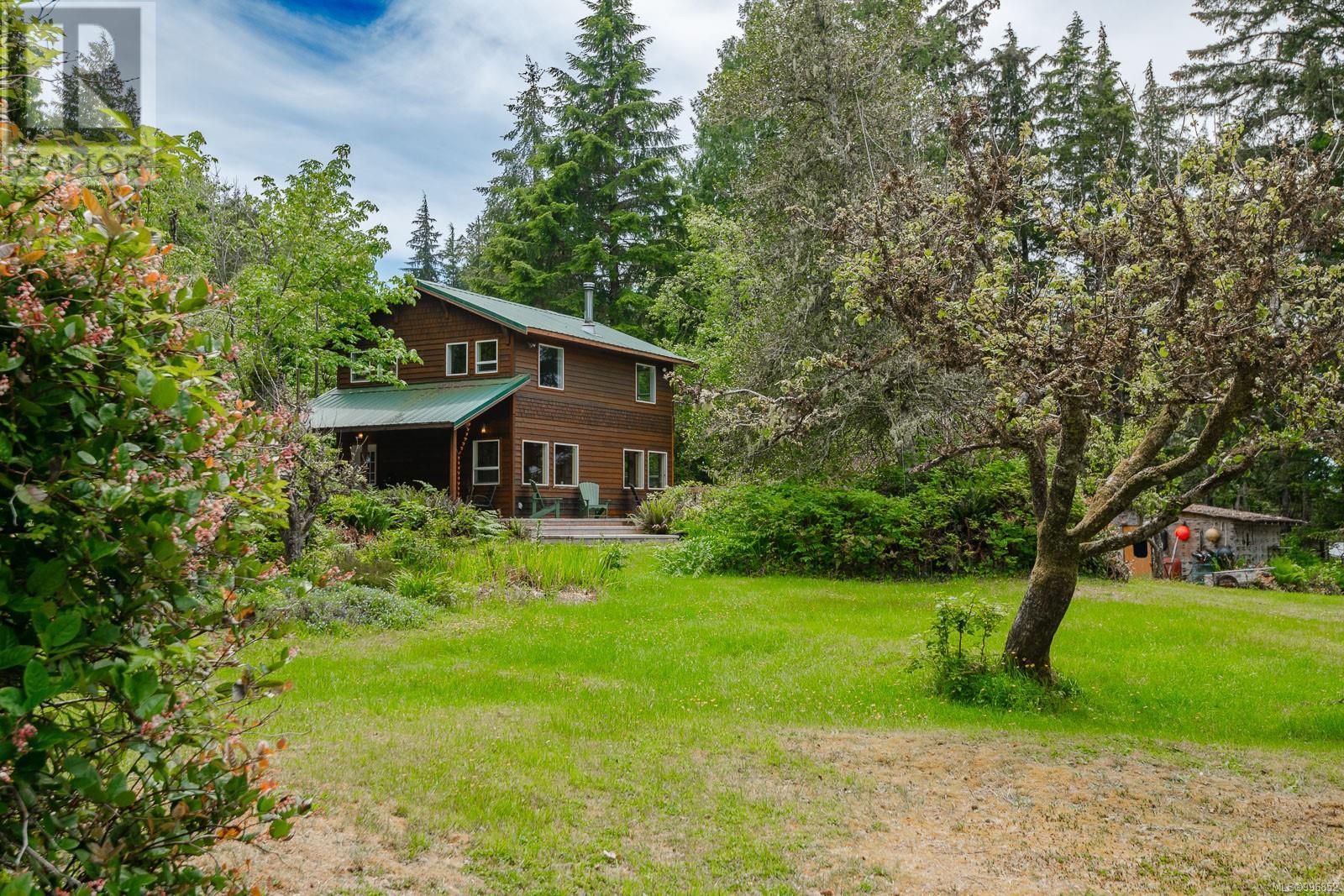 100 Mathers Lane, Bamfield