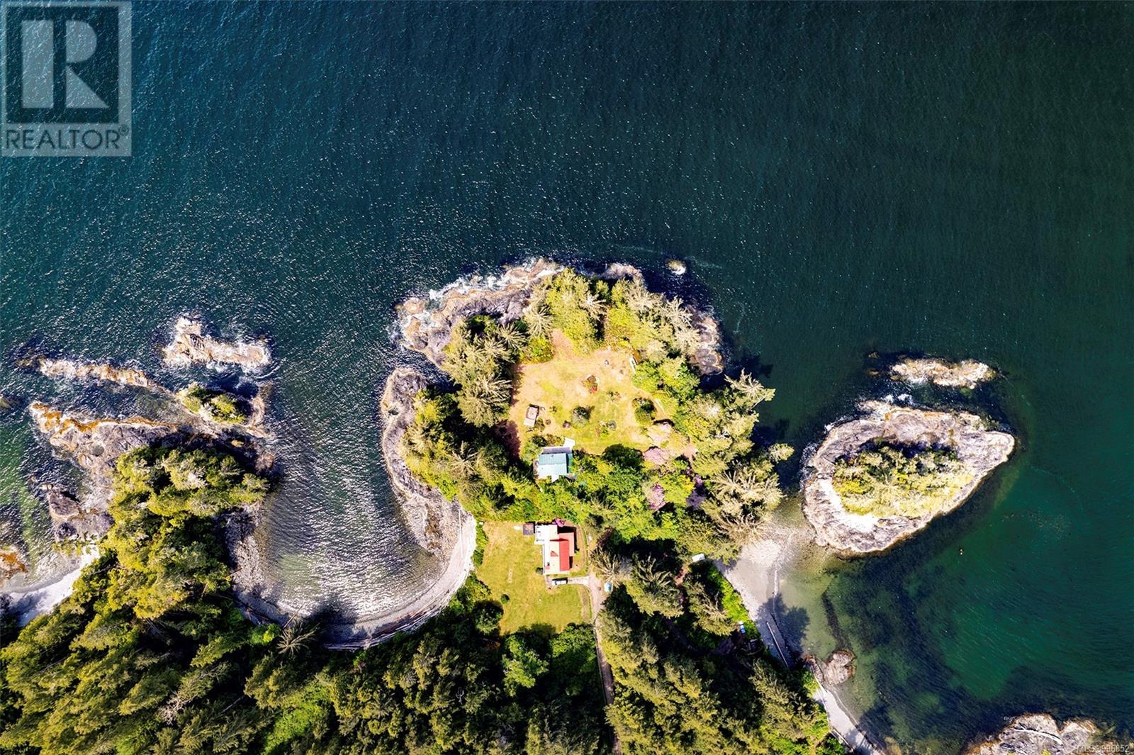 100 Mathers Lane, Bamfield