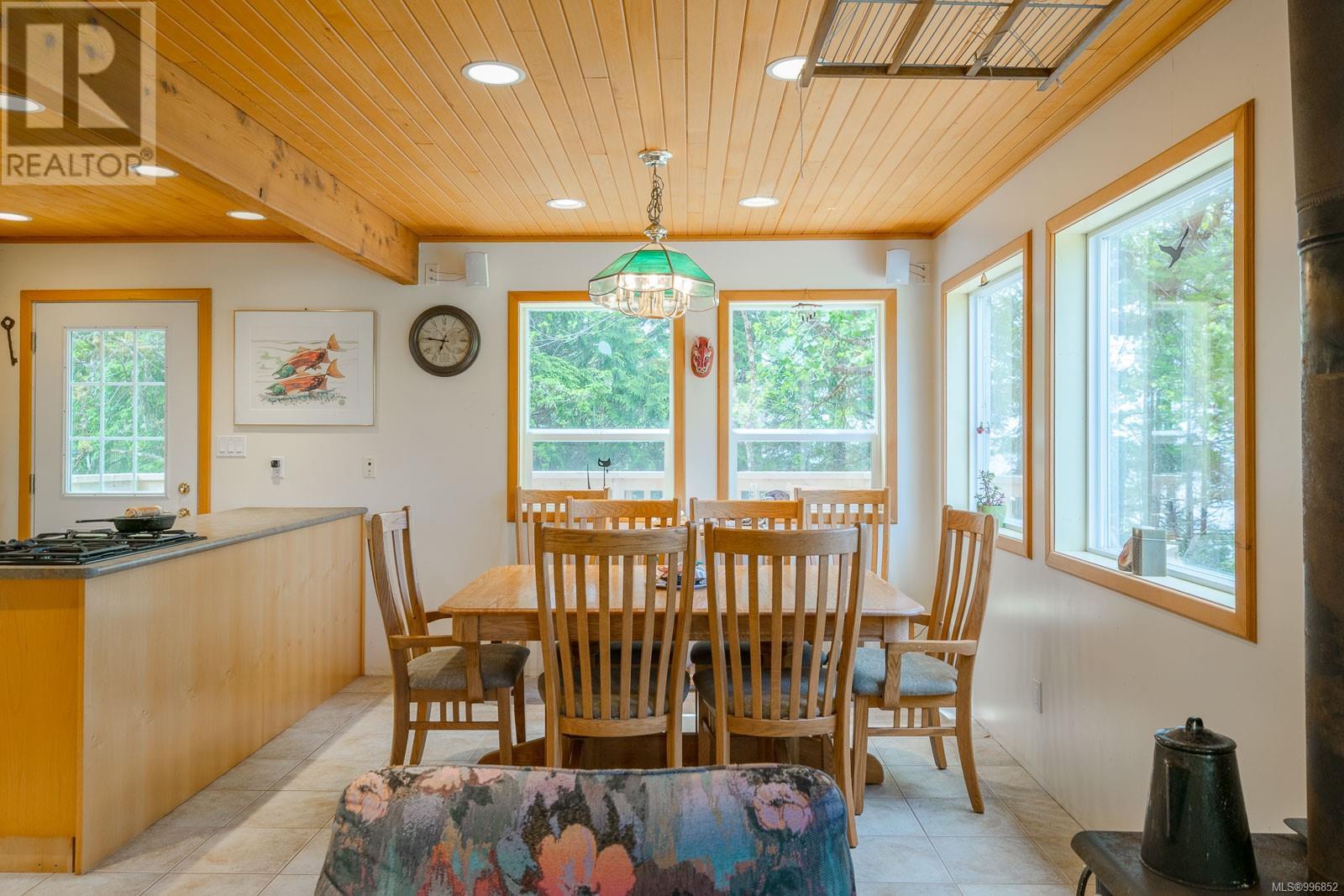 100 Mathers Lane, Bamfield