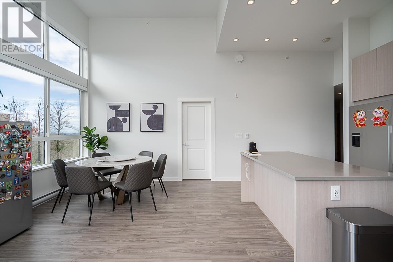 Photo 13 of 510 6438 Byrnepark Drive, Burnaby BC