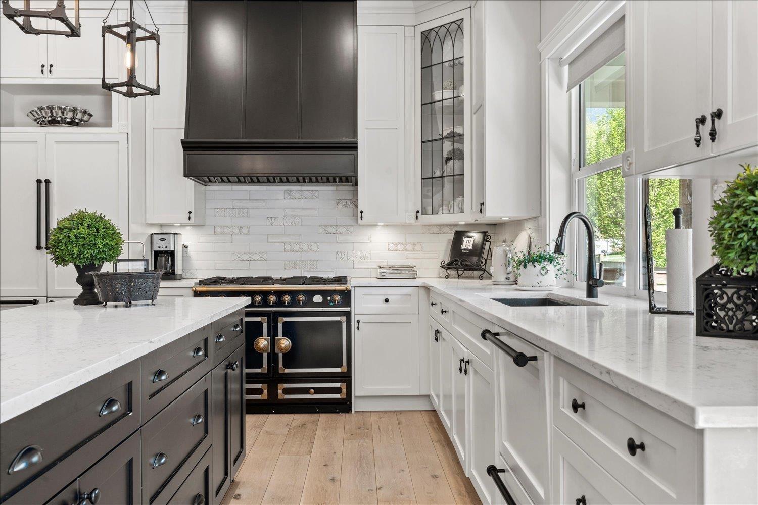 44 1885 COLUMBIA VALLEY ROAD, Cultus Lake South, Lindell Beach