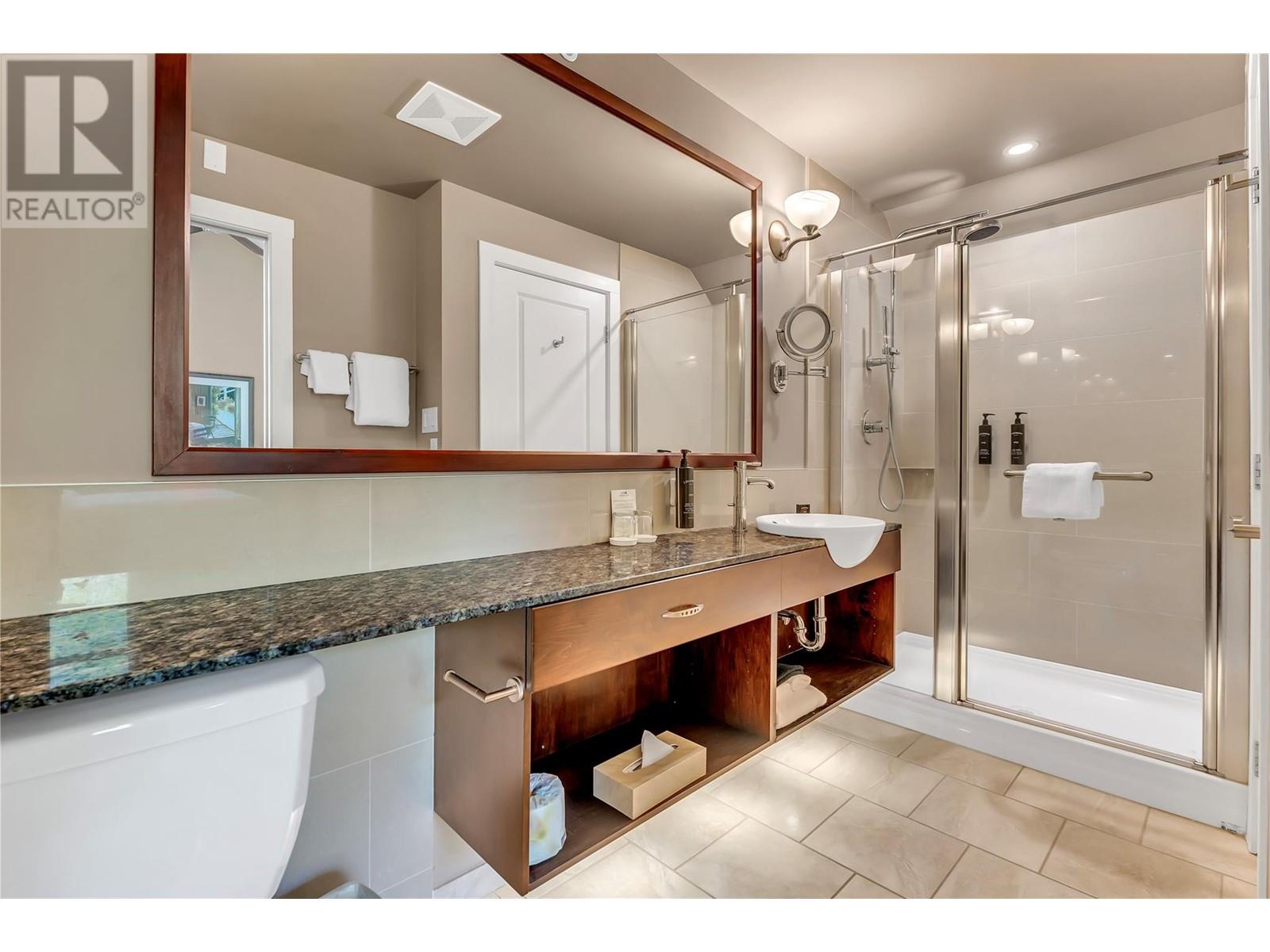 13011 Lakeshore Drive S Unit# 377, Summerland