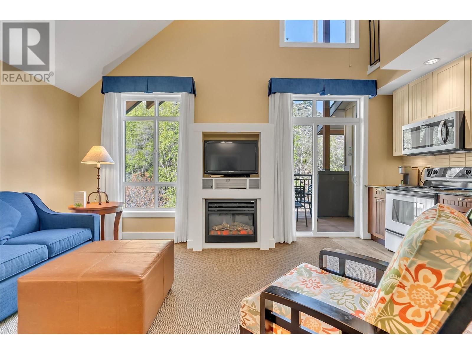 13011 Lakeshore Drive S Unit# 377, Summerland