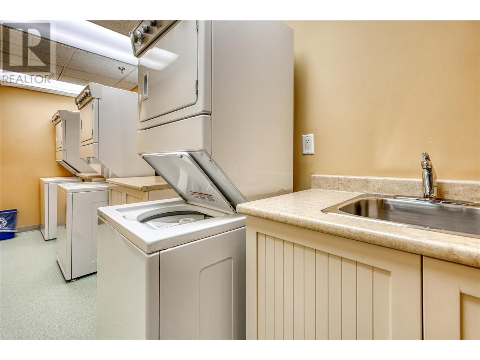 13011 Lakeshore Drive S Unit# 377, Summerland