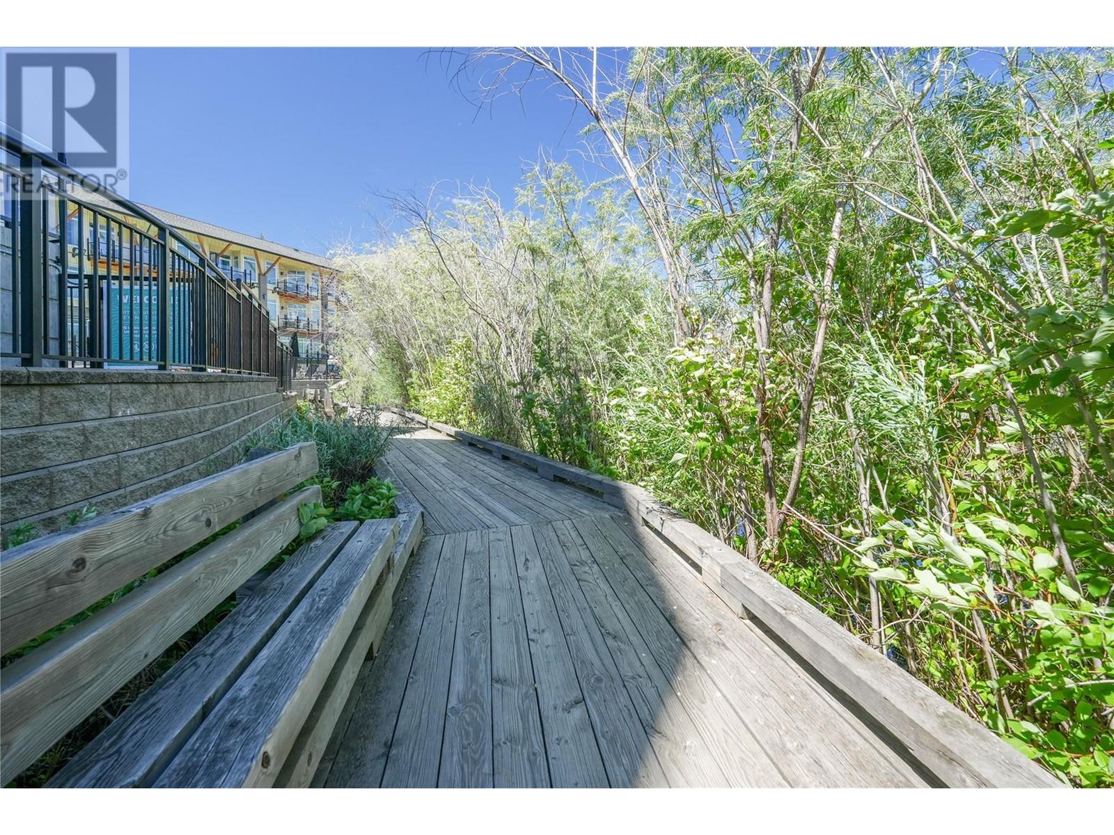 13011 Lakeshore Drive S Unit# 377, Summerland