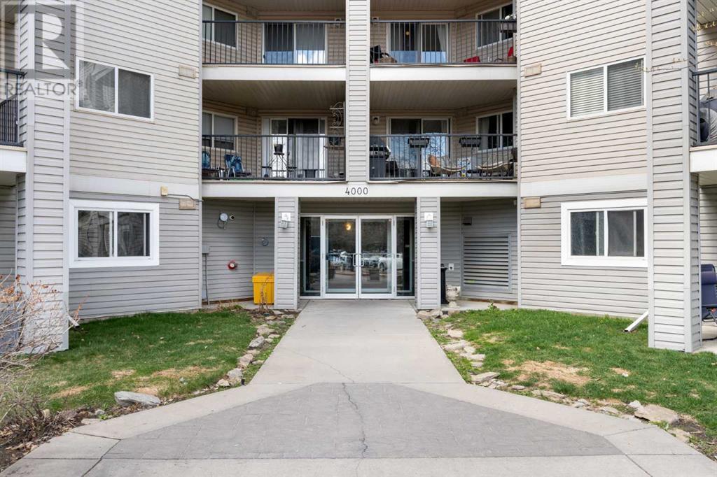Single Family House for Sale in    Avenue SE McKenzie Towne Calgary 