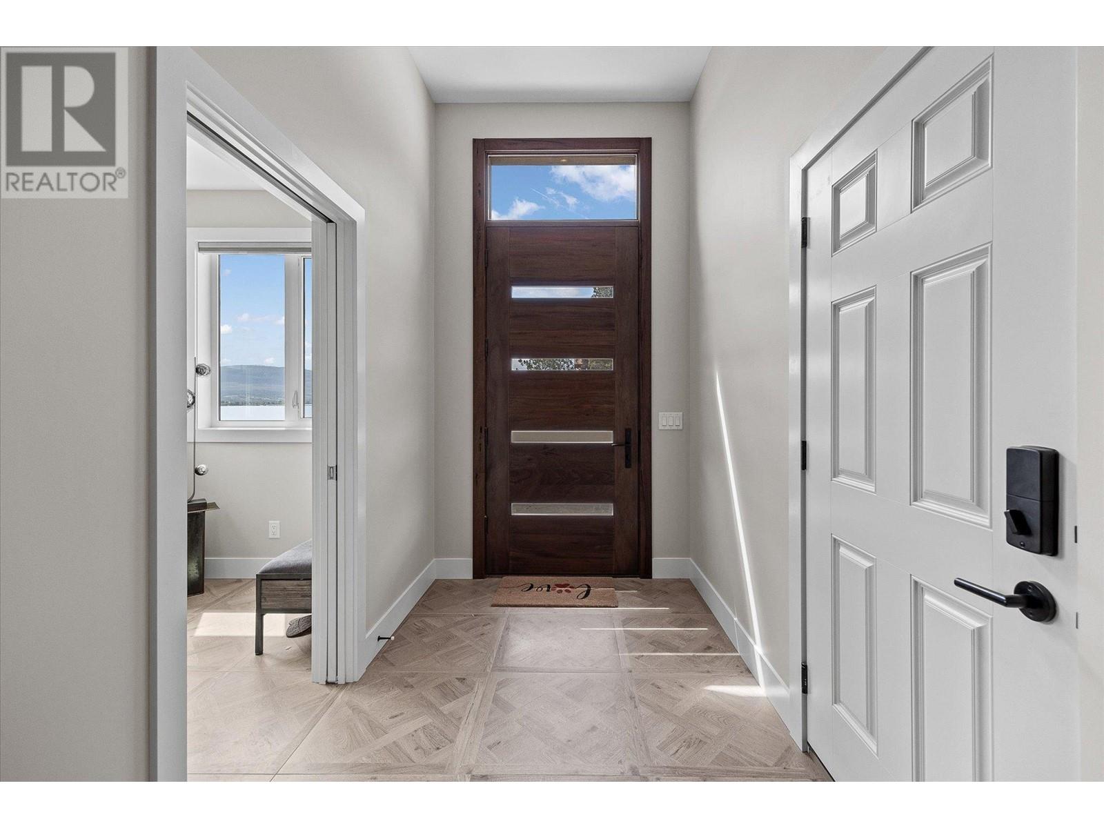 22 901 Westside Road South, West Kelowna