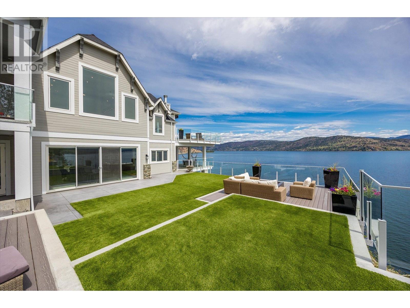 22 901 Westside Road South, West Kelowna