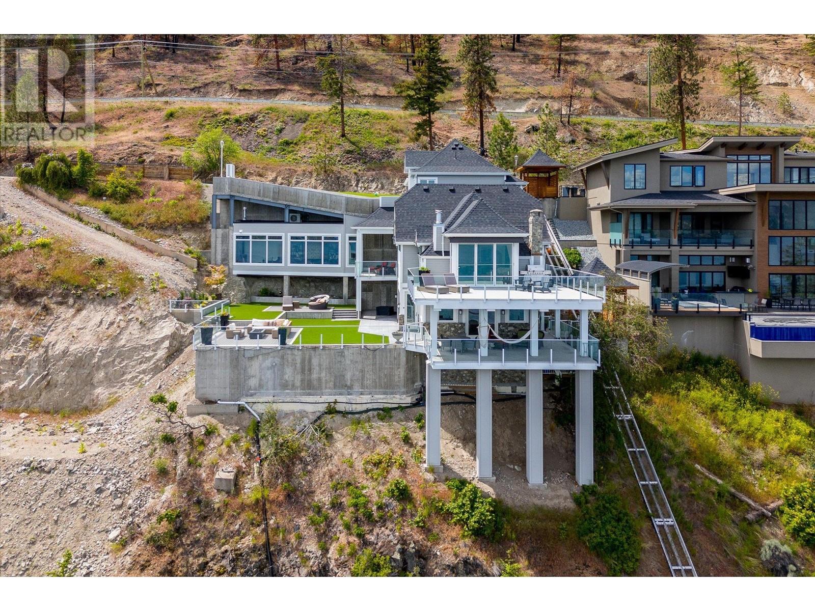 22 901 Westside Road South, West Kelowna