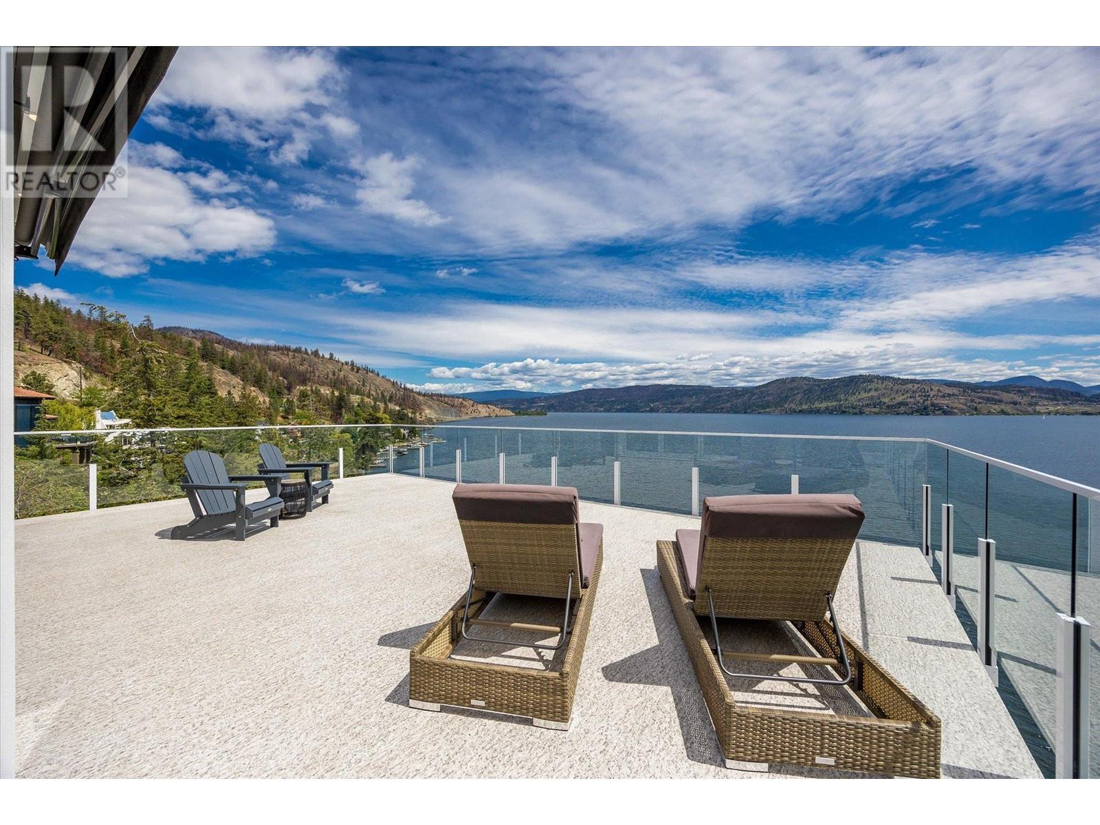 22 901 Westside Road South, West Kelowna