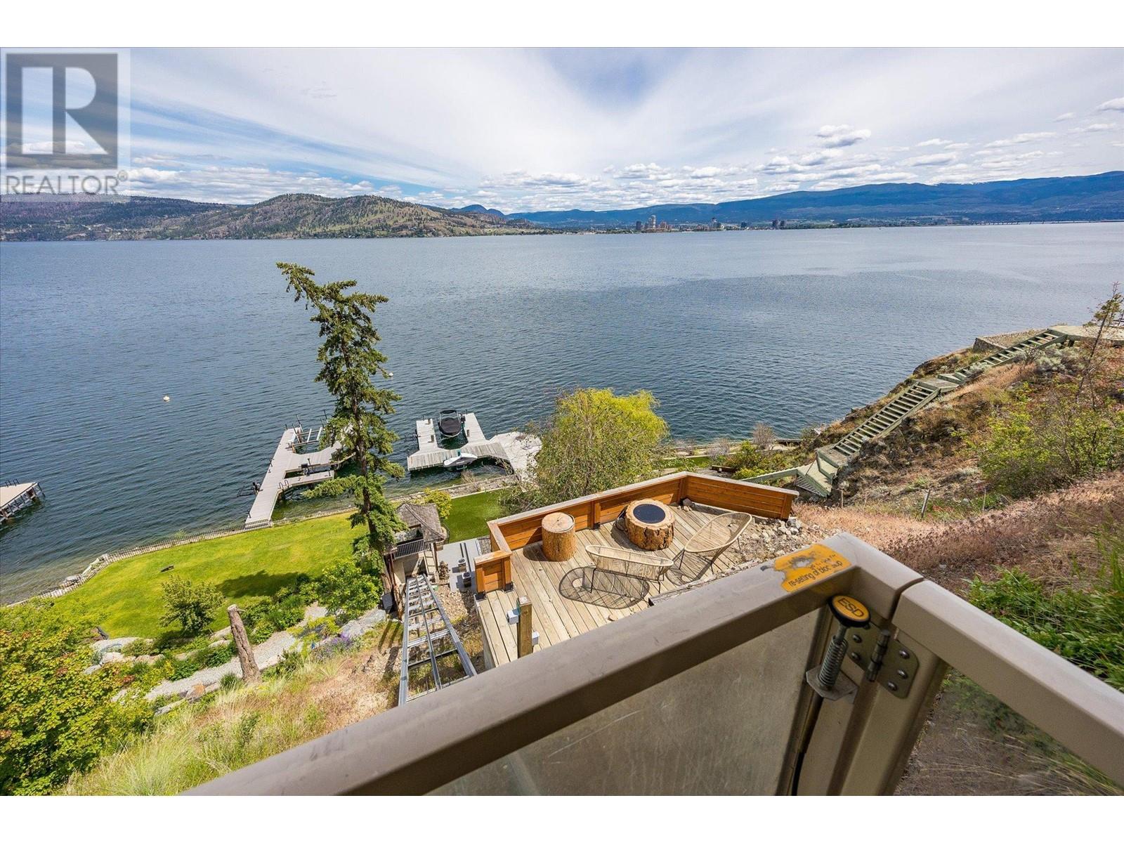 22 901 Westside Road South, West Kelowna