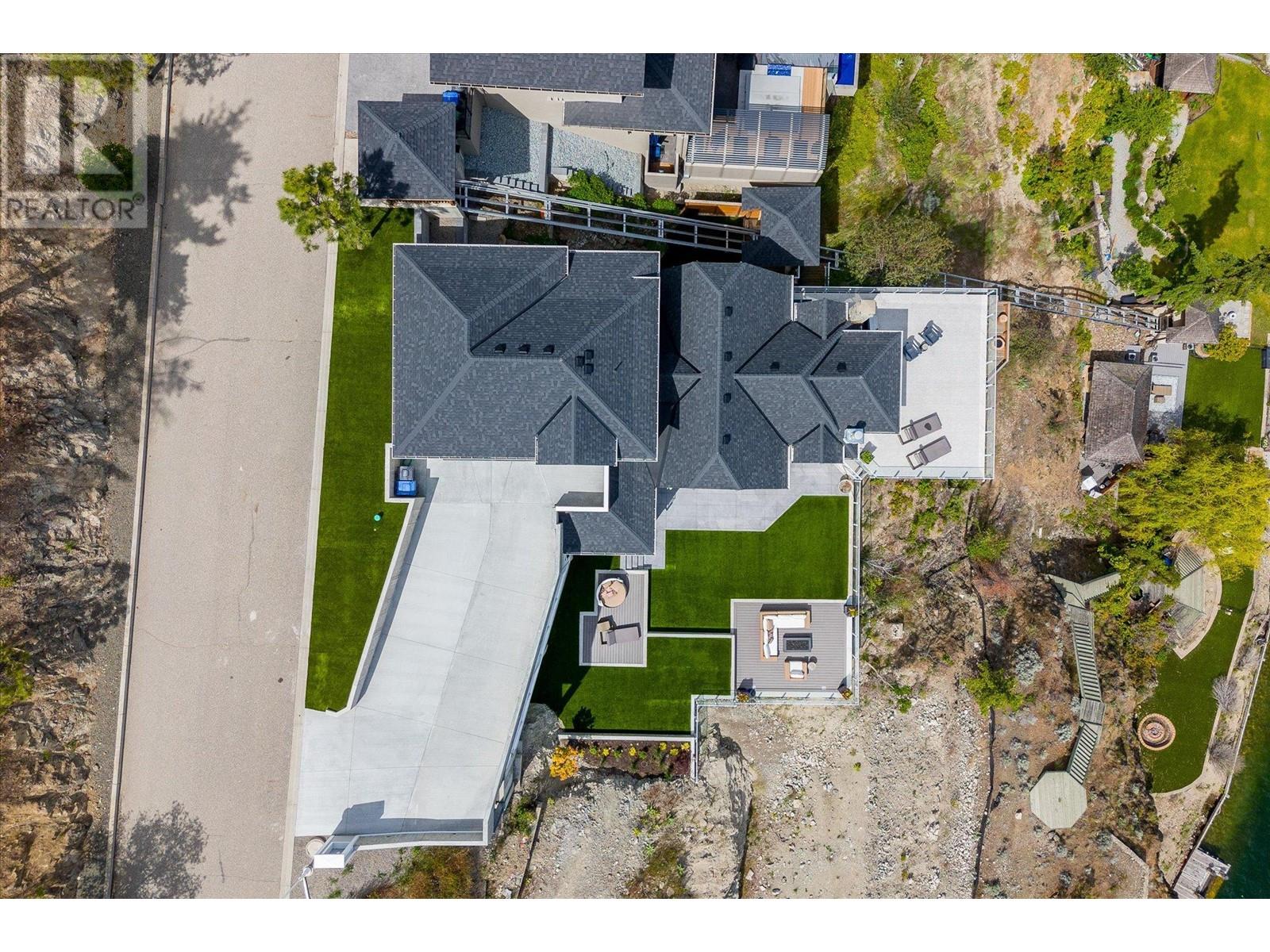 22 901 Westside Road South, West Kelowna