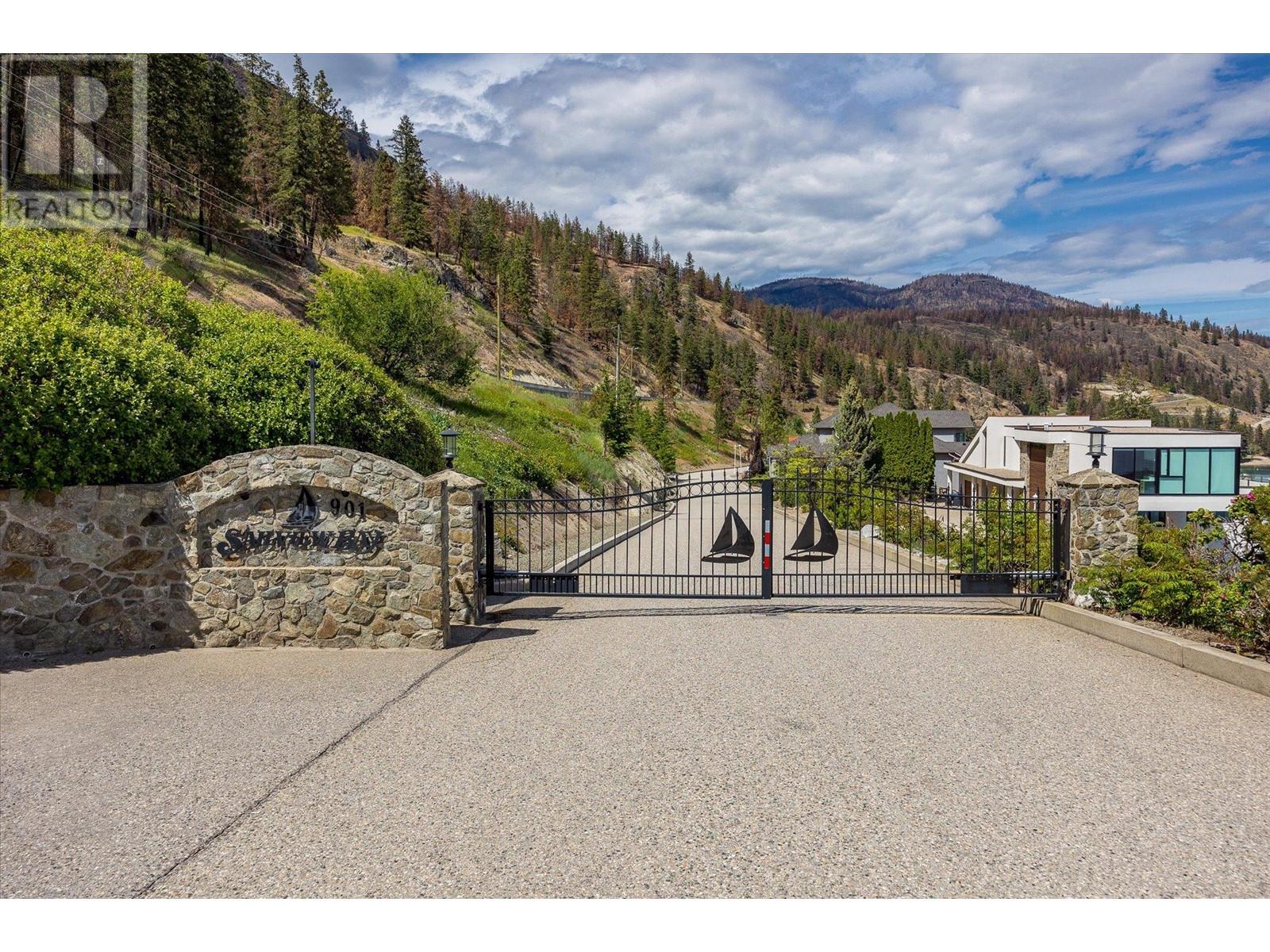 22 901 Westside Road South, West Kelowna