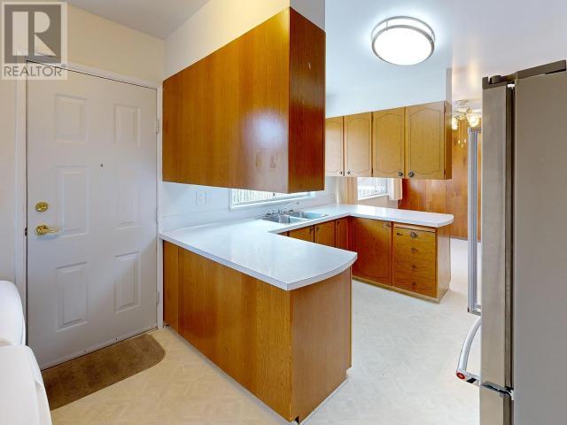 5044 MANSON AVE, Powell River
