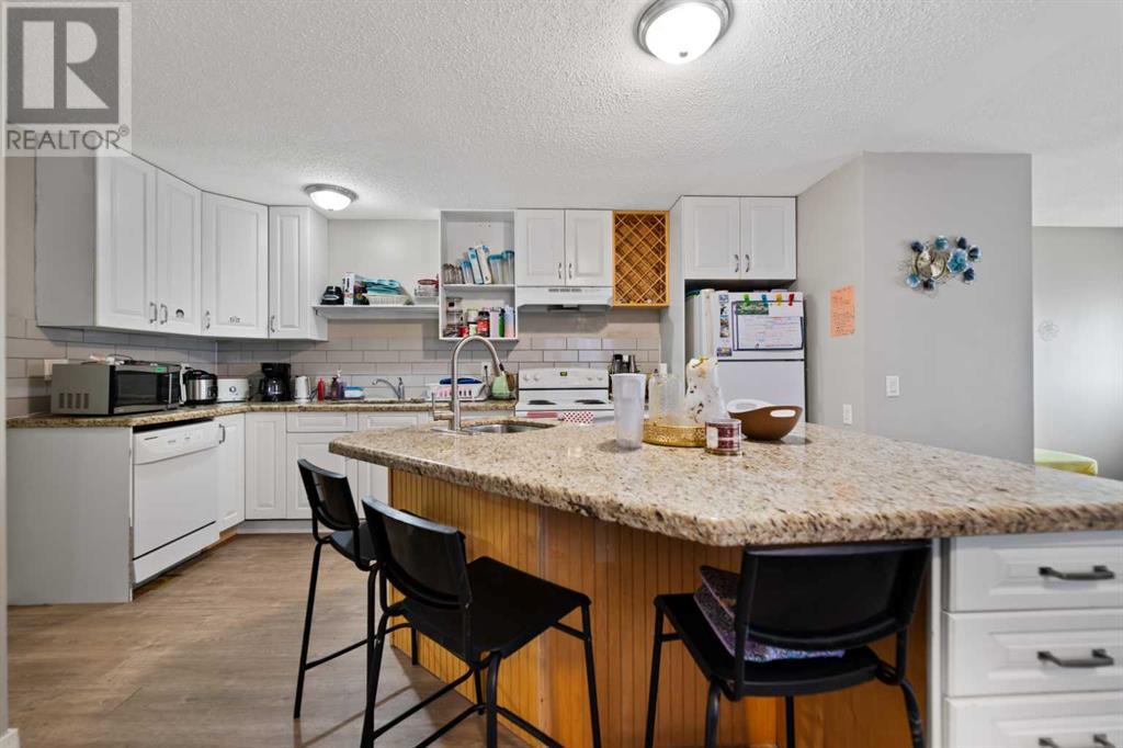 Single Family House Bungalow for Sale in  ABOYNE Crescent NE Abbeydale Calgary 