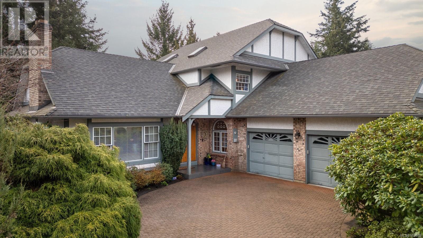 3913 Gibson Crt, Saanich